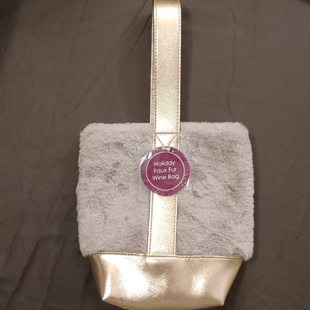 Holiday Faux Fur Wine Bag